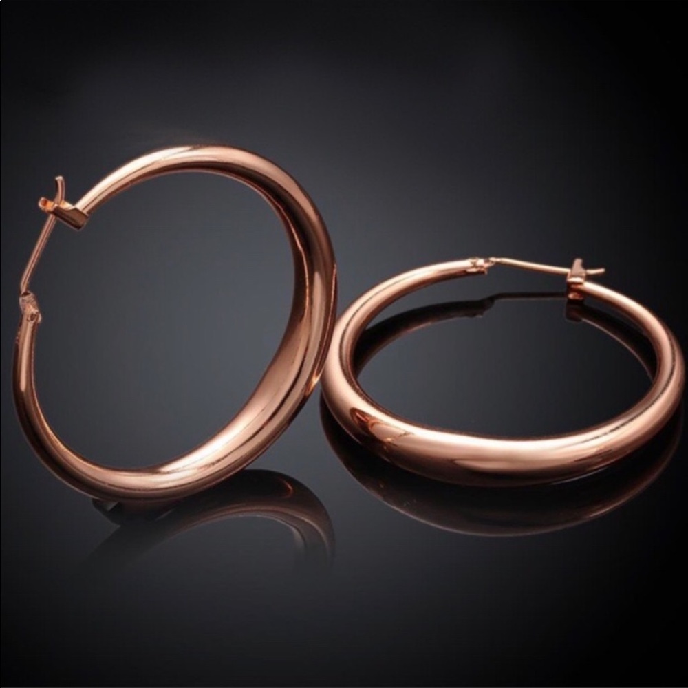 NEW 18K ROSE GOLD 1.5”ROUND HOOP EARRINGS